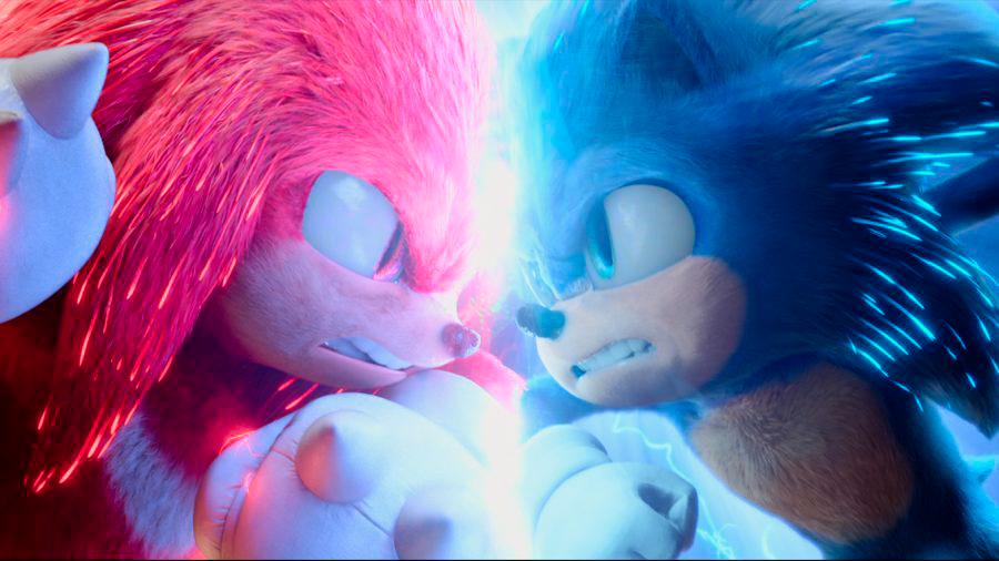 Knuckles (left) and Sonic (right) in a furious battle. — PARAMOUNT PICTURES $!Knuckles (left) and Sonic (right) in a furious battle. — PARAMOUNT PICTURES