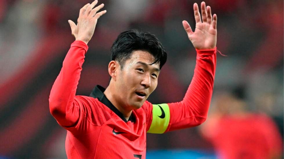 The injured Son Heung-min will be a part of South Korea’s national team in the Qatar World Cup says coach Paulo Bento. AFPPIX