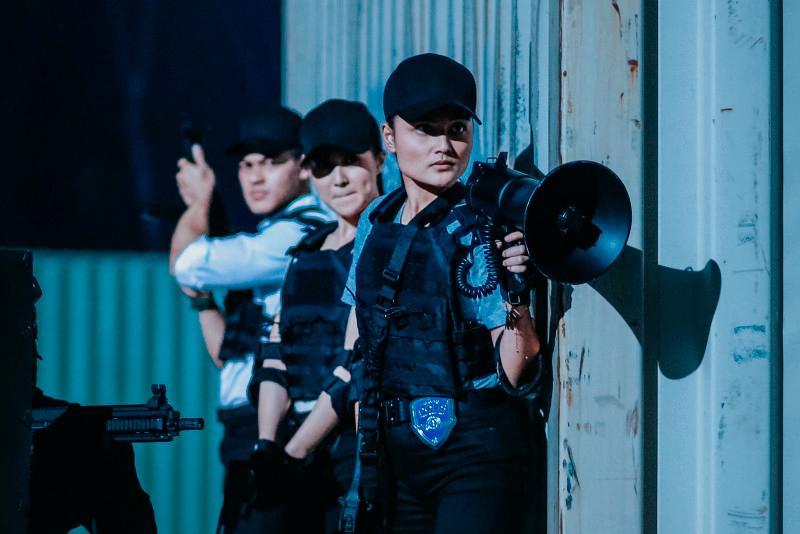 The seven-episode series depicts elite special forces solving a bank heist led by the Anarchy gang in the fictional country of Tenggara. – DISNEY+ $!The seven-episode series depicts elite special forces solving a bank heist led by the Anarchy gang in the fictional country of Tenggara. – DISNEY+