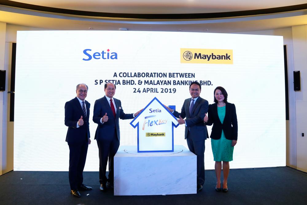 From left: SP Setia’s deputy president and COO Datuk Wong Tuck Wai, Khor, Maybank’s group CEO of Global Banking Datuk Muzaffar Hisham, and Lye.