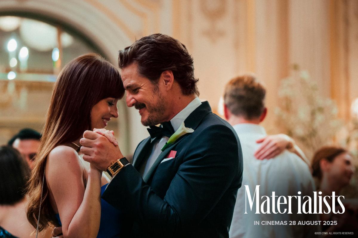 Lucy and Harry (Pascal) explore a picture-perfect relationship built on ambition and appearances. $!Lucy and Harry (Pascal) explore a picture-perfect relationship built on ambition and appearances.