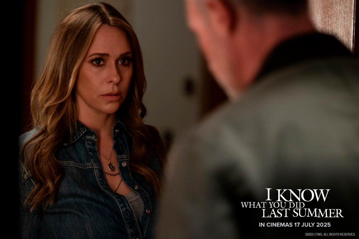 Julie (Hewitt) returns, bringing trauma and survival instincts of the original massacre. – PR $!Julie (Hewitt) returns, bringing trauma and survival instincts of the original massacre. – PR