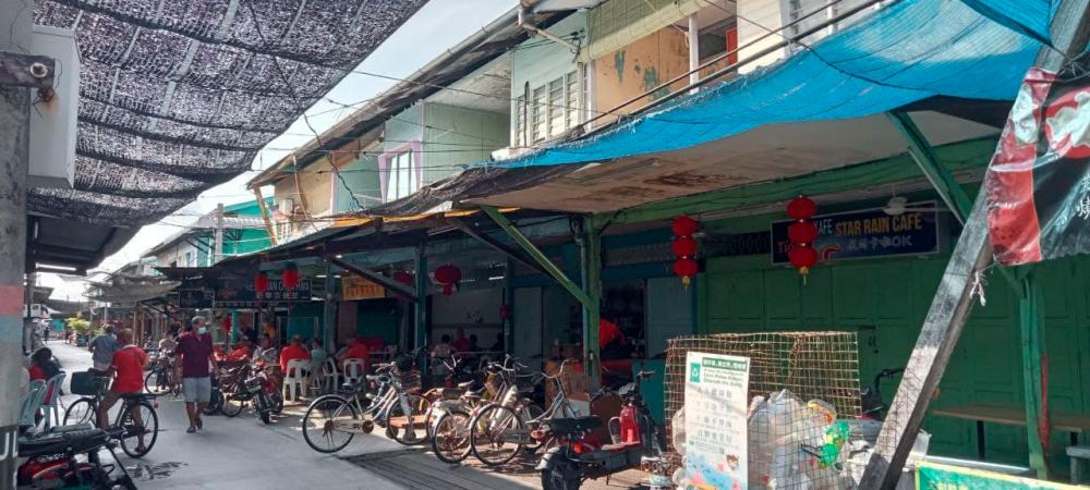 $!Streets at Pulau Ketam - PIX by Thashine Selvakumaran