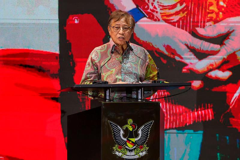 Premier Sarawak Tan Sri Abang Johari Tun Openg - fotoBERNAMA