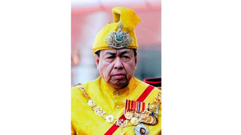 Selangor Sultan receives RM23 mln in business zakat on behalf of LZS