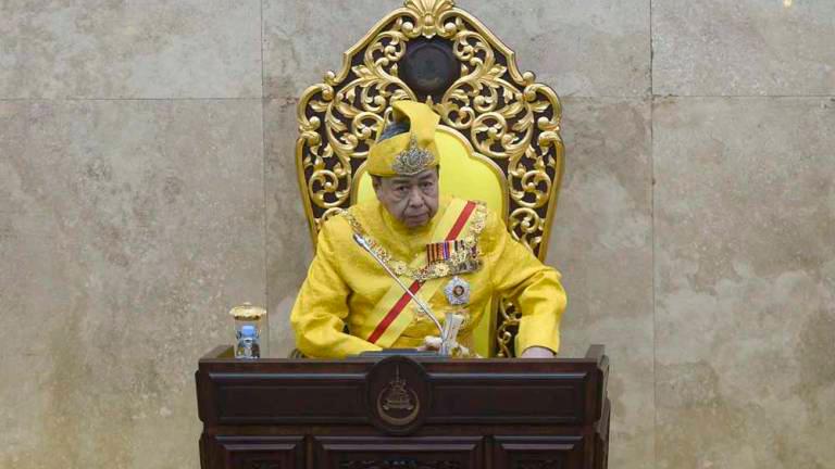 Sultan Sharafuddin happy with immunisation programme in Selangor