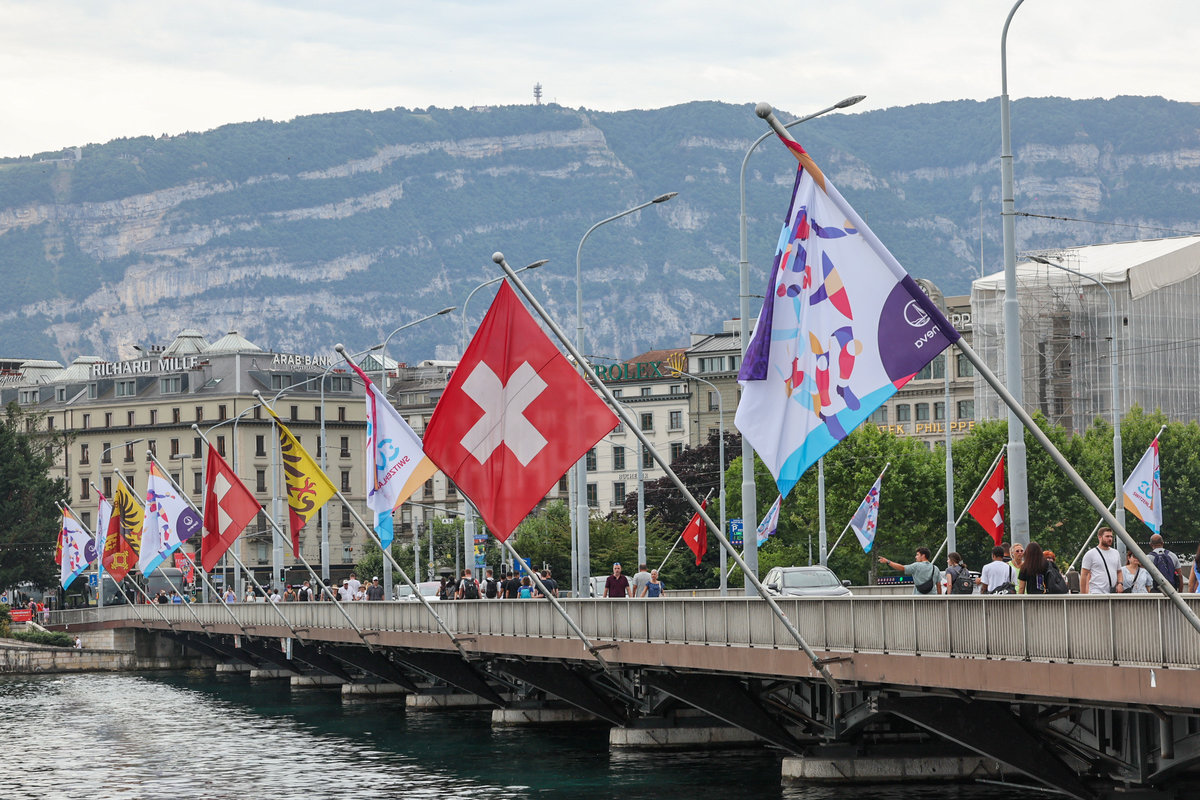 A picturesque view of locals going about their day amid the serene surroundings of Geneva, setting the scene for the upcoming World Summit on the Information Society+20 High-Level Event (WSIS+20), to be held here from July 7 to 11. - BERNAMA