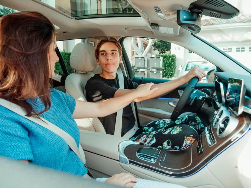 Plenty of practice is recommended to ensure teen drivers are familiar with both car and traffic conditions. – PEXELSPIC