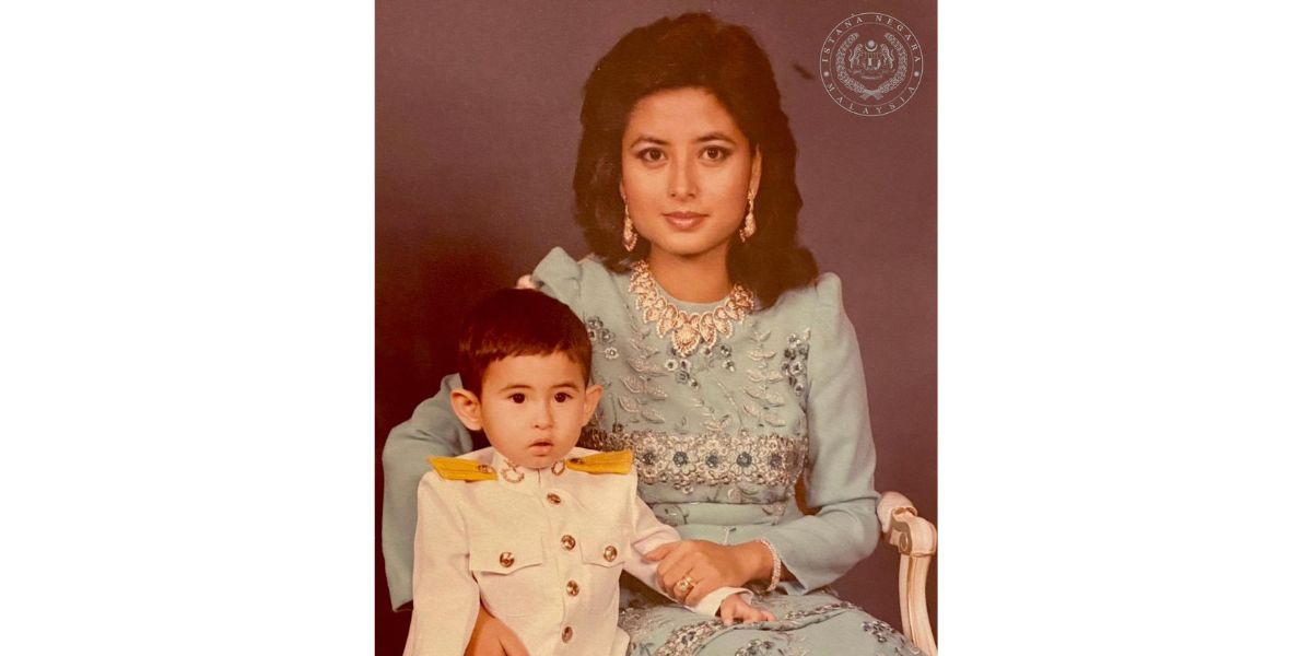 Her Majesty Raja Zarith Sofiah, Queen of Malaysia with her eldest son, Tunku Mahkota Ismail Sultan Ibrahim. (Credit - Sultan Ibrahim Sultan Iskandar / Facebook)