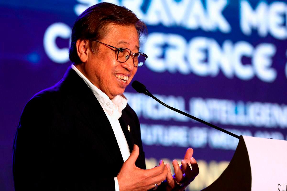 Tan Sri Abang Johari Openg- BERNAMA