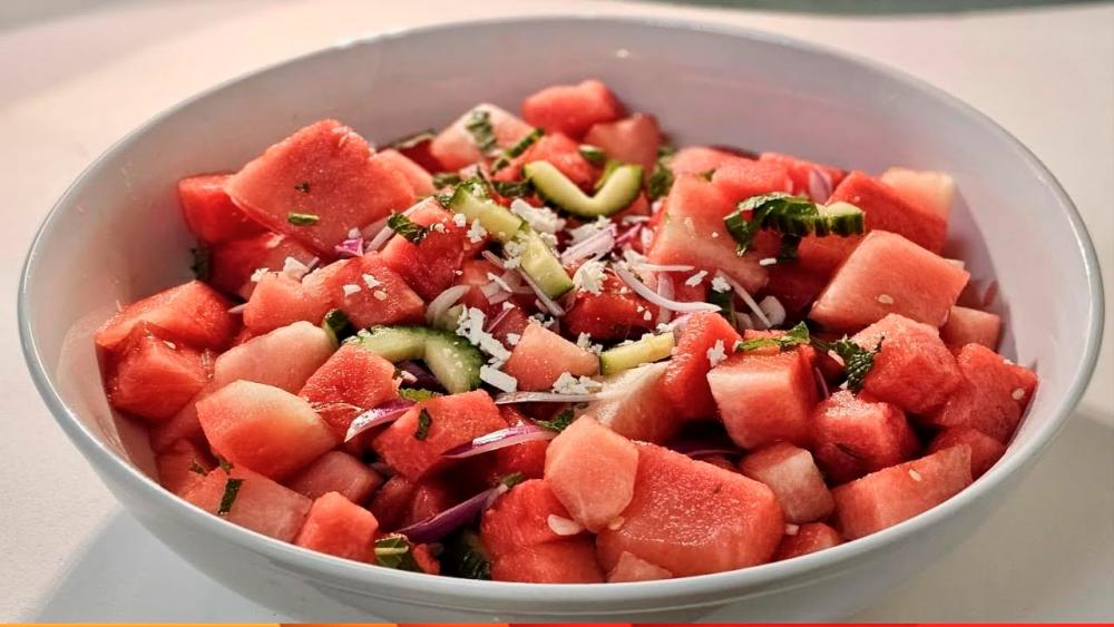 $!Juicy watermelon cubes create a harmonious blend of sweet and savoury flavours. – PIC FROM YOUTUBE @TINARAINE