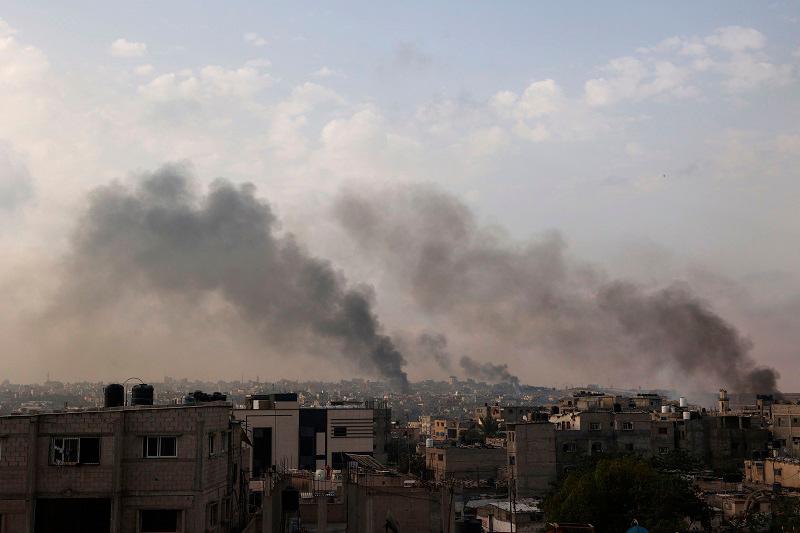 16 people killed in Israeli bombing on Rafah as thousands flee amid expanded incursion