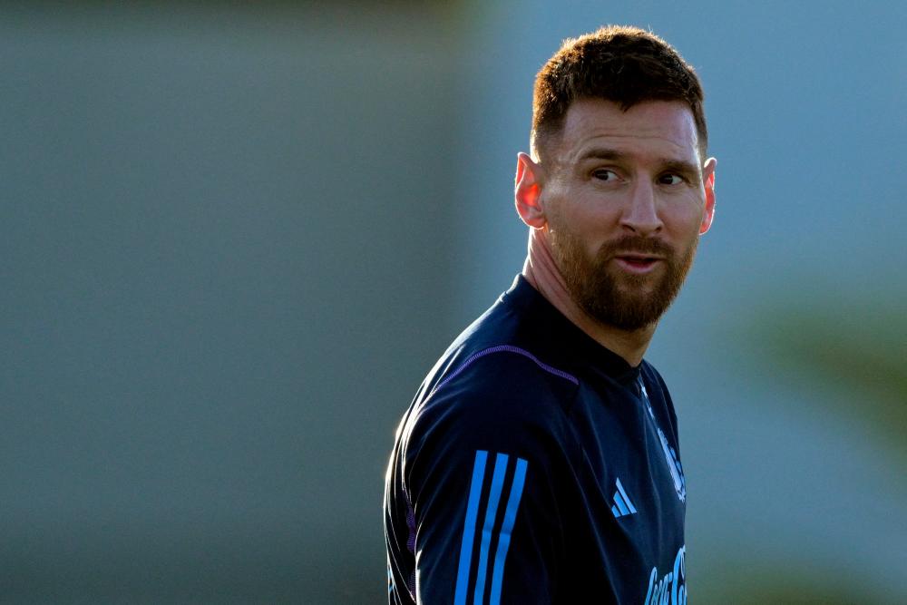 TOPSHOT - Argentina's forward Lionel Messi gestures during a training session in Ezeiza, Buenos Aires on November 14, 2023, ahead of the FIFA World Cup 2026 qualifier football match against Uruguay on November 16 in Buenos Aires. - AFPPIX