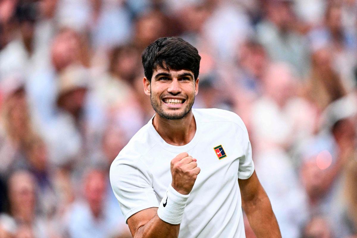 Spain’s Carlos Alcaraz celebrates winning a game against Russia’s Andrey Rublev during their men’s singles fourth round tennis match on the seventh day of the 2025 Wimbledon Championships at The All England Lawn Tennis and Croquet Club in Wimbledon, southwest London, on July 6, 2025. - AFP