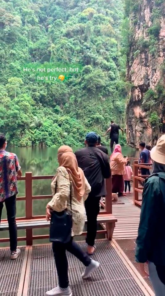 TikTok - @iamsyafiruz