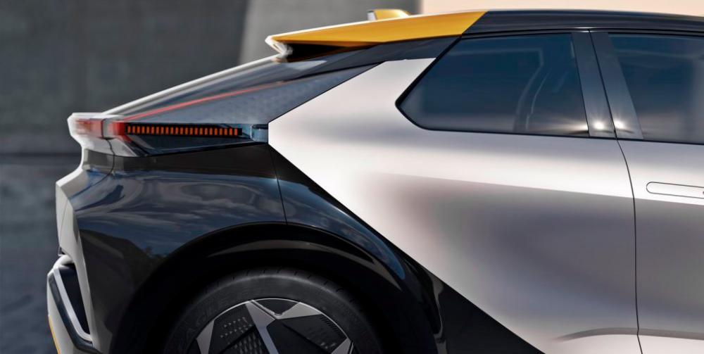 $!Toyota C-HR prologue Concept Previews Next Generation of Compact Crossover SUV