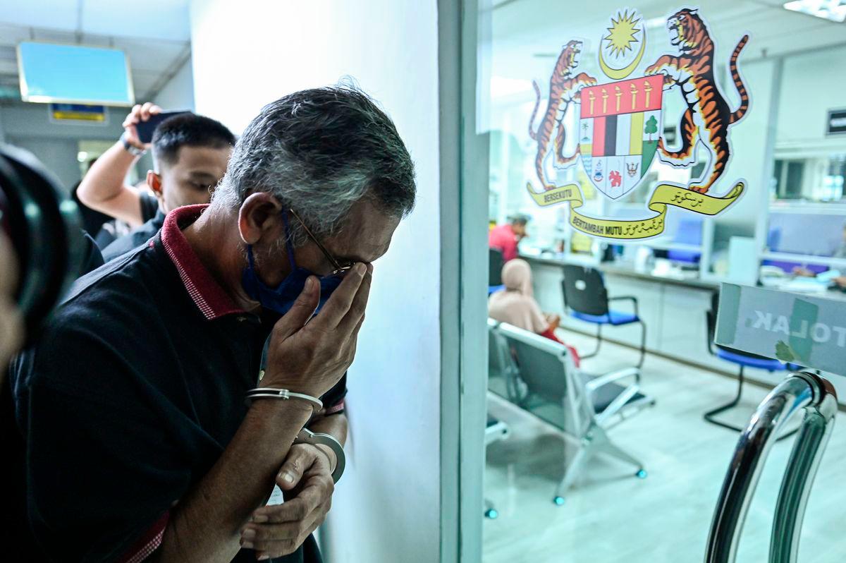 Jafri, a former assistant environmental health officer at the Kuala Terengganu City Council (MBKT), faced a fine of RM5,000 or three months’ jail per charge. - BERNAMA