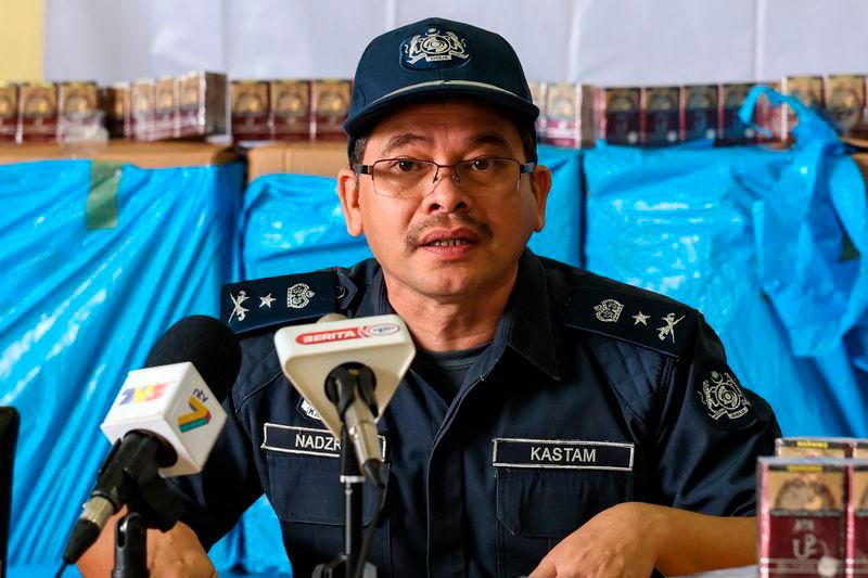 Terengganu Customs director Mohd Nadzri Ariffin - BERNAMApix