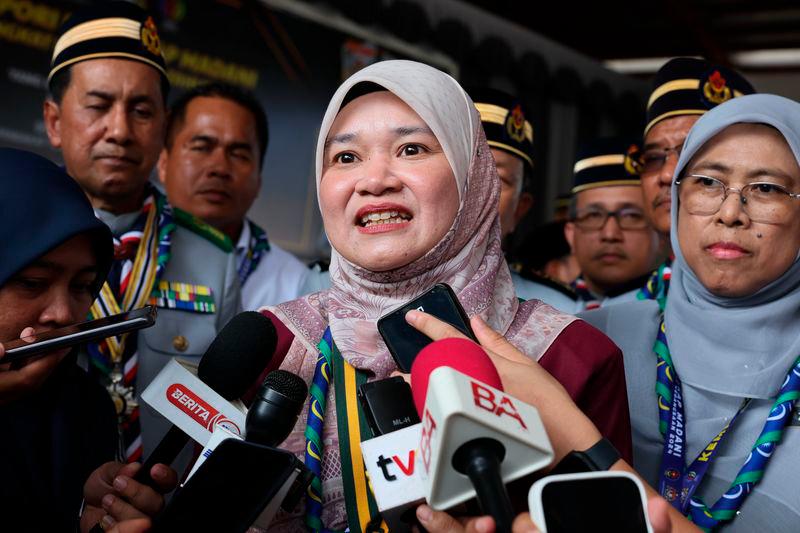 Menteri Pendidikan Fadhlina Sidek - fotoBERNAMA