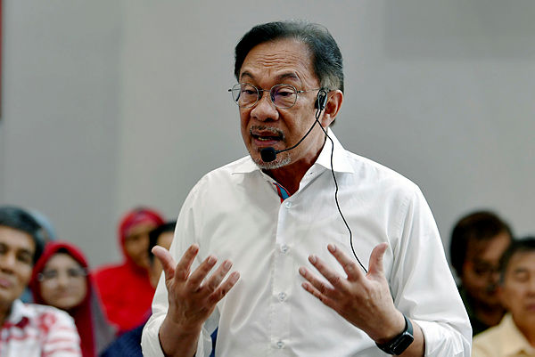 PKR yet to consider Salleh’s membership application: Anwar