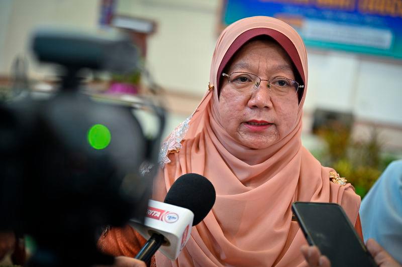 Terengganu health director Datuk Dr Kasemani Embong - BERNAMApix