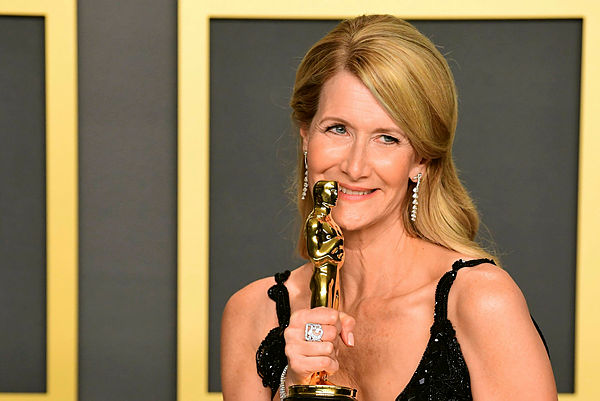 Laura Dern wins best supporting actress Oscar for ‘Marriage Story’