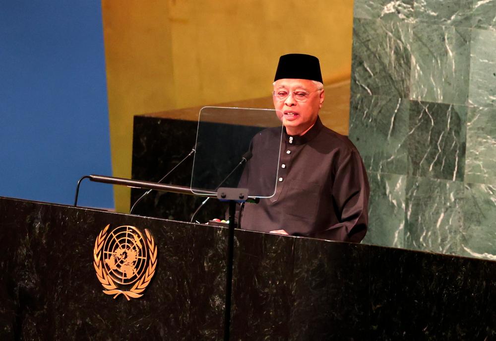 NEW YORK, Sept 23 -- Malaysian Prime Minister Datuk Seri Ismail Sabri Yaakob giving his speech at the general debate of the 77th session of the United Nations General Assembly at the UN headquarters Friday. - BERNAMAPIX