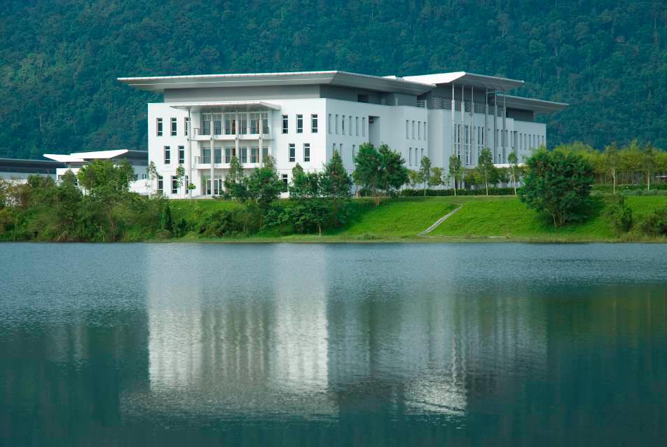 $!The Kampar Campus, dotted with scenic lakes and located within a growing township offers a conducive and serene learning environment