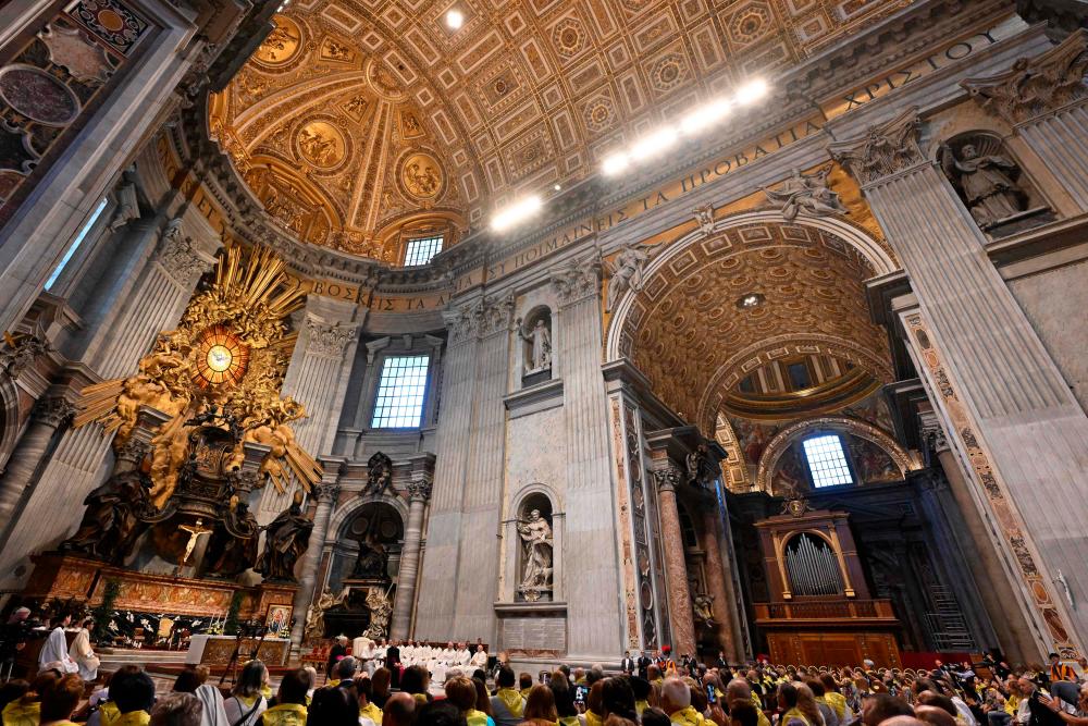 Pope Francis (Rear C-L) holds an audience to pilgrims from Concesio and Sotto il Monte, on June 3, 2023 at St. Peter’s basilica in The Vatican/AFPPix