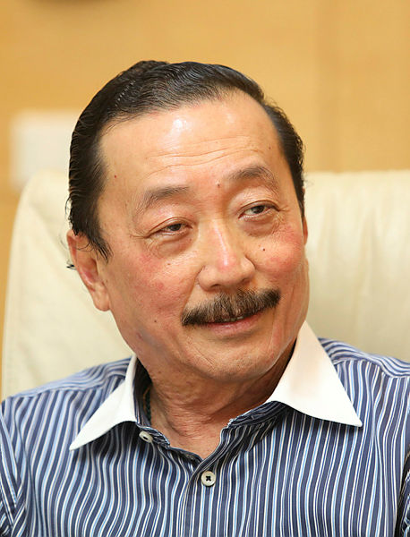 Vincent Tan plans to list U Mobile by 2020, to delist Berjaya Land