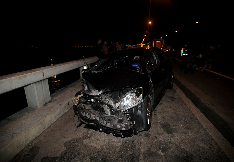The car following the accident.