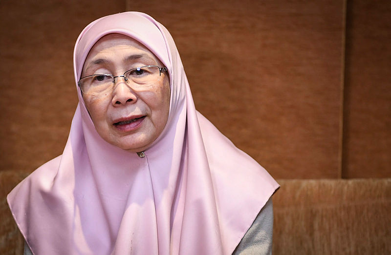 M’sia prepared to assist in matters for benefit of Muslims in France: Wan Azizah