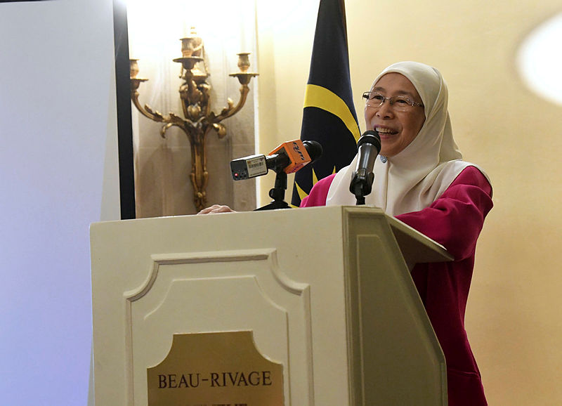 Families play important role in addressing climate change: Wan Azizah