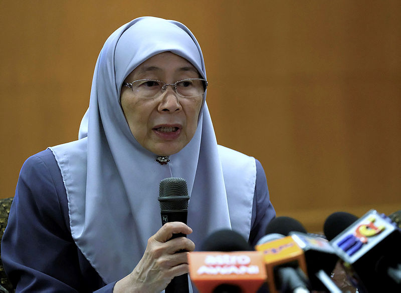 Wan Azizah to meet Nora Anne’s family this morning