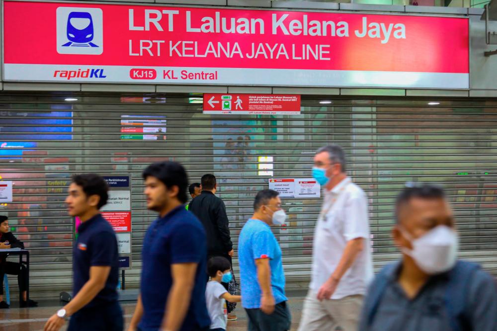 Many commuters turned up at the Kelana Jaya LRT station only to find it shuttered. – AMIRUL SYAFIQ/THESUN