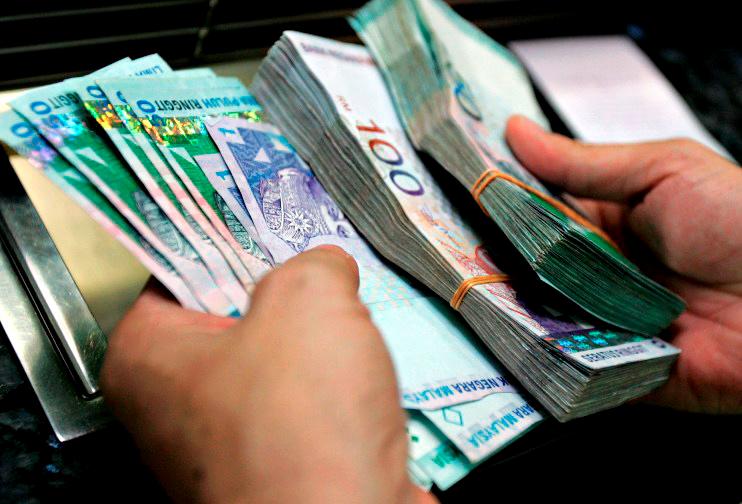 Isham aid raising the OPR would increase expenses of the people by RM100 a month. – AFPPIC