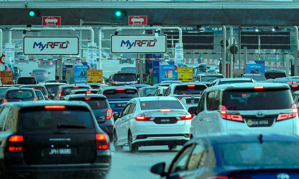 RFID technology is seen as a stepping stone towards more advanced technology revolving around intelligent transport systems in Malaysia. BERNAMApix