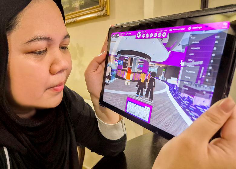 Cybersecurity expert Murugason R. Thangaratnam told theSun while it’s all fun and games, it also comes with risks, especially for children, as it allows users to create their own experiences. ADAM AMIR HAMZAH THESUNPIX