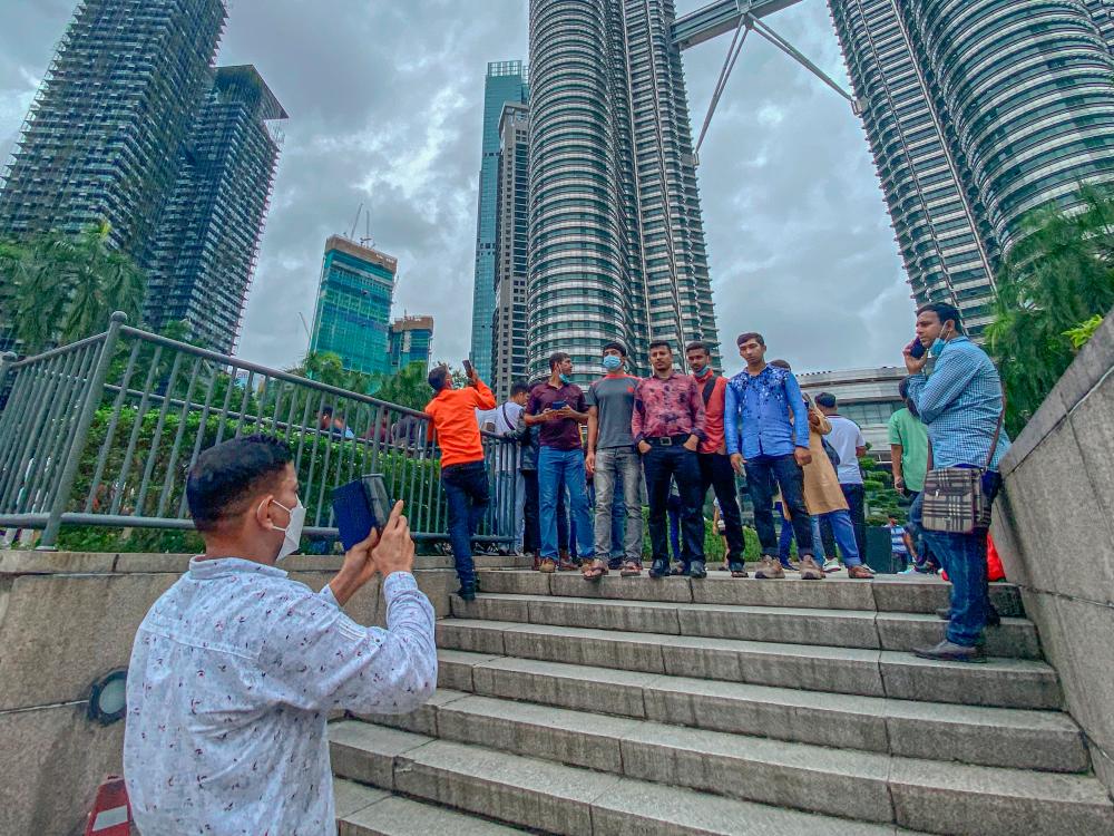 Fatihah Iliani said as long as the intent is not to promote any form of harassment, a stranger involved in street photography is not violating any law. – AMIRUL SYAFIQ/THESUN