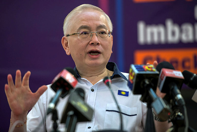 Wee questions Guan Eng over channelling of RM30m TAR UC funds to TAA