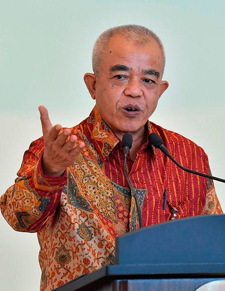 Asro Kamal Rokan–Bernamapix