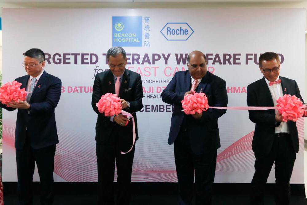 (From L to R) Roche Malaysia GM Lance Duan, Health Minister Datuk Seri Dr Dzulkefly Ahmad, Beacon Hospital Medical Director &amp; Consultant Oncologist Datuk Dr Mohamed Ibrahim Abdul Wahid and Beacon Hospital CEO Victor Chia, during the launch of the Targetted Therapy Welfare Fund for Breast Cancer by Roch and the Beacon Hospital, Kuala Lumpur. Dec 10, 2018. — Sunpix by Norman Hiu
