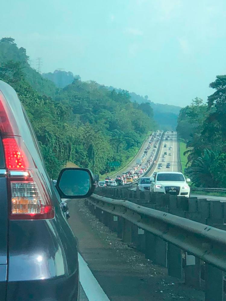 Slow traffic flows at several highways this evening