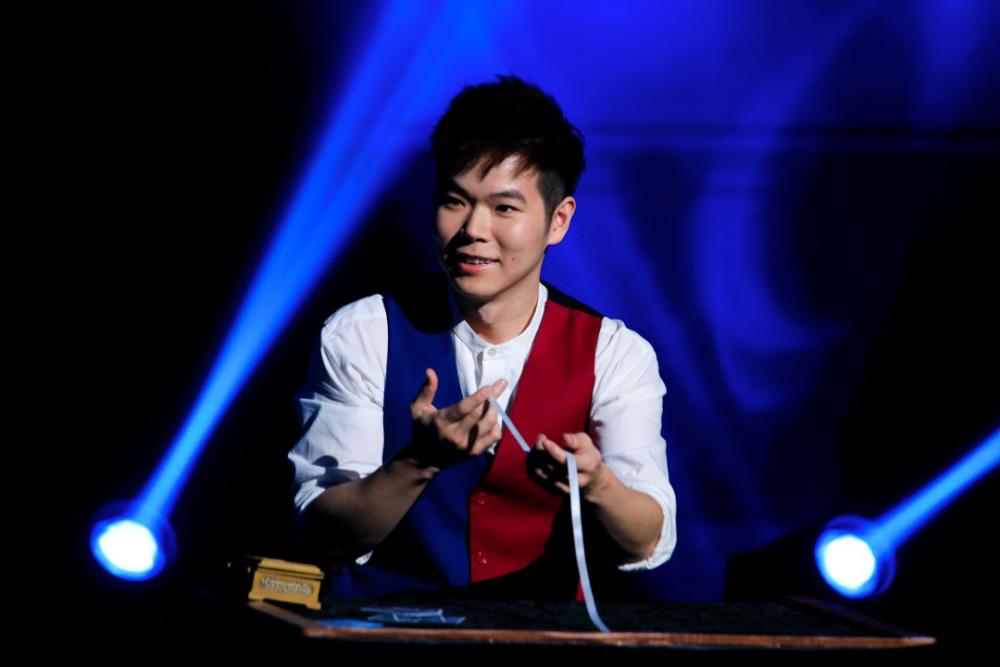 Asia’s Got Talent season 3 finalist Eric Chien (Taiwan). - AXN