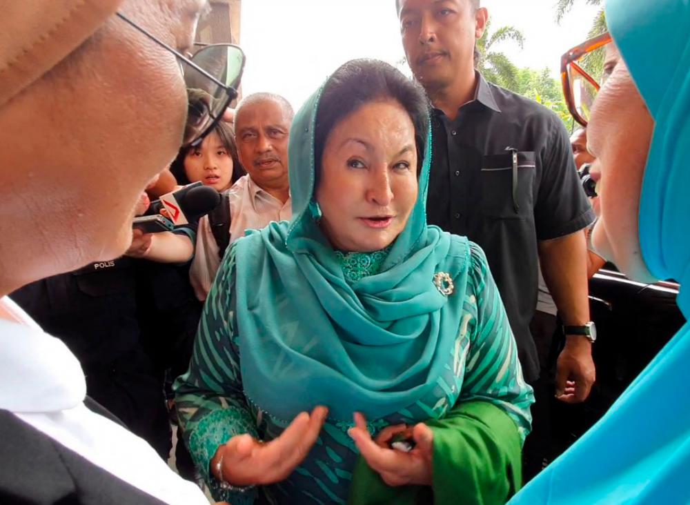 Rosmah fails to recuse judge from money laundering trial