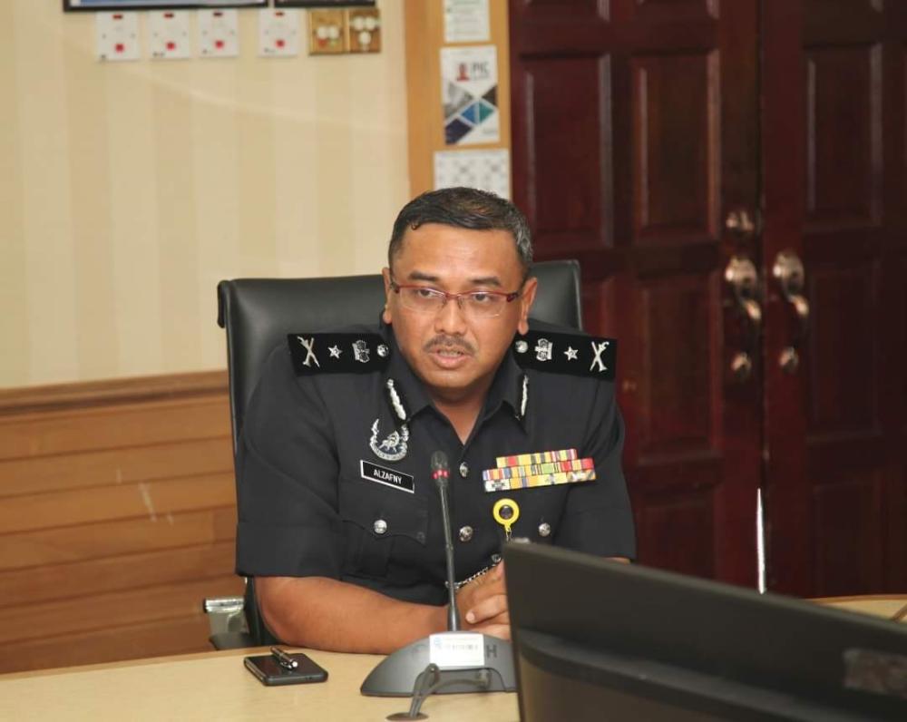 CID’s Intelligence and Operations division (D4) head, Principal Assistant Director SAC Alzafny Ahmad.