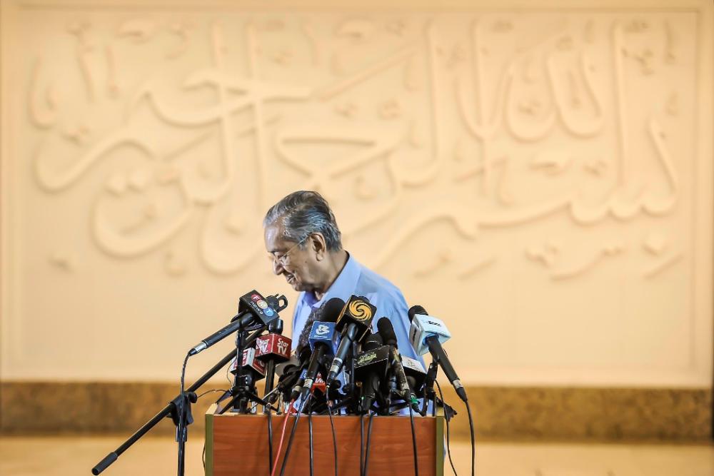 New govt may influence court decisions involving corrupt leaders: Tun M