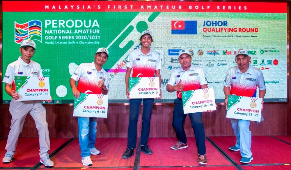 The winners in the various categories of Perodua National Amateur Golf Series (PNAGS) 2020/21 Qualifying Round for Johor.
