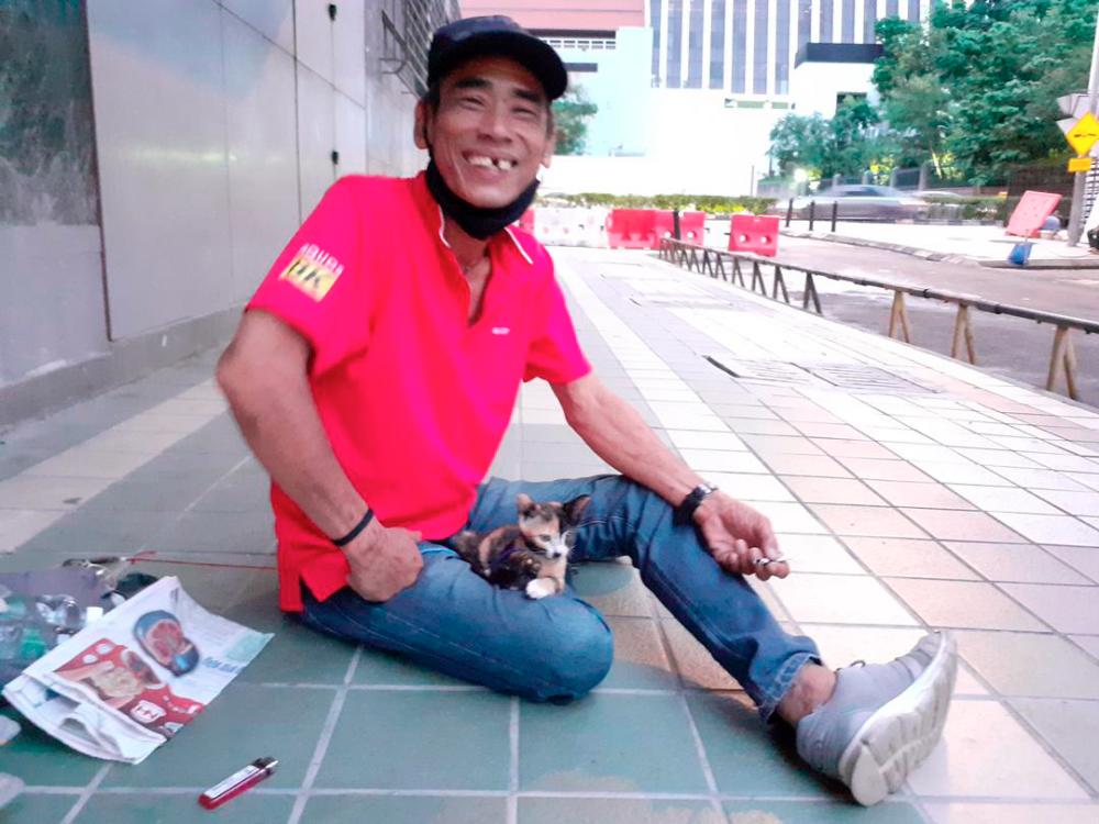 There are more that 2,000 homeless people roughing it out in Kuala Lumpur.
