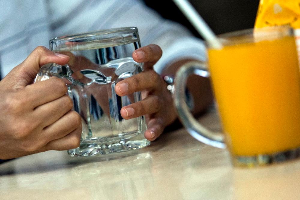 ‘Not more than 30 sen for drinking water at eateries’